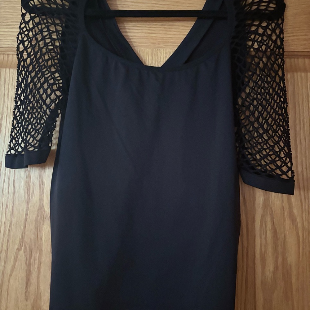 VENUS Black Short Sleeve Top with Mesh Detail